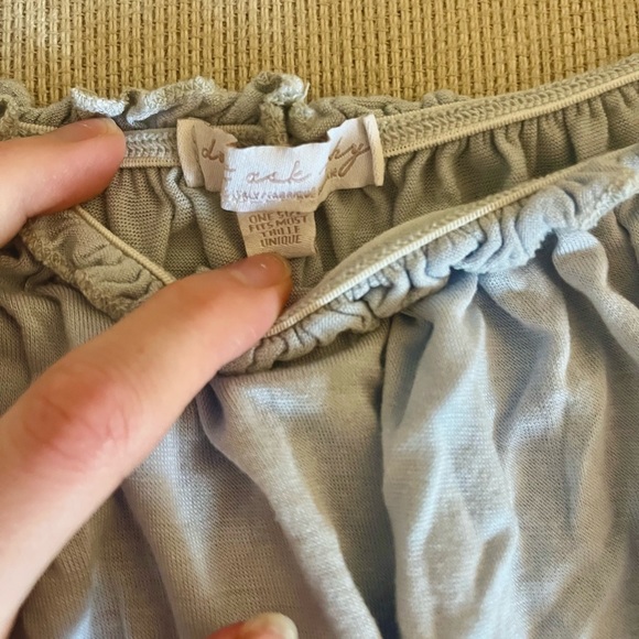 American Eagle Off the Shoulder Cropped Long Sleeve - Picture 2 of 3